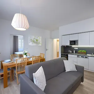 Downtown Belohorska Appartement Praag