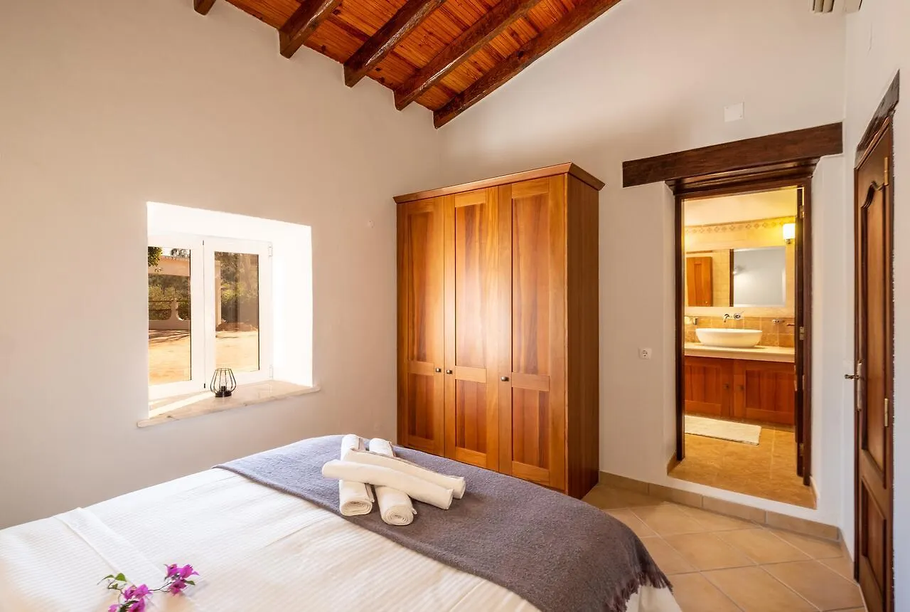 Casa Amada - Private Villa - Heated Pool - Free Wifi - Air Con 西尔韦斯